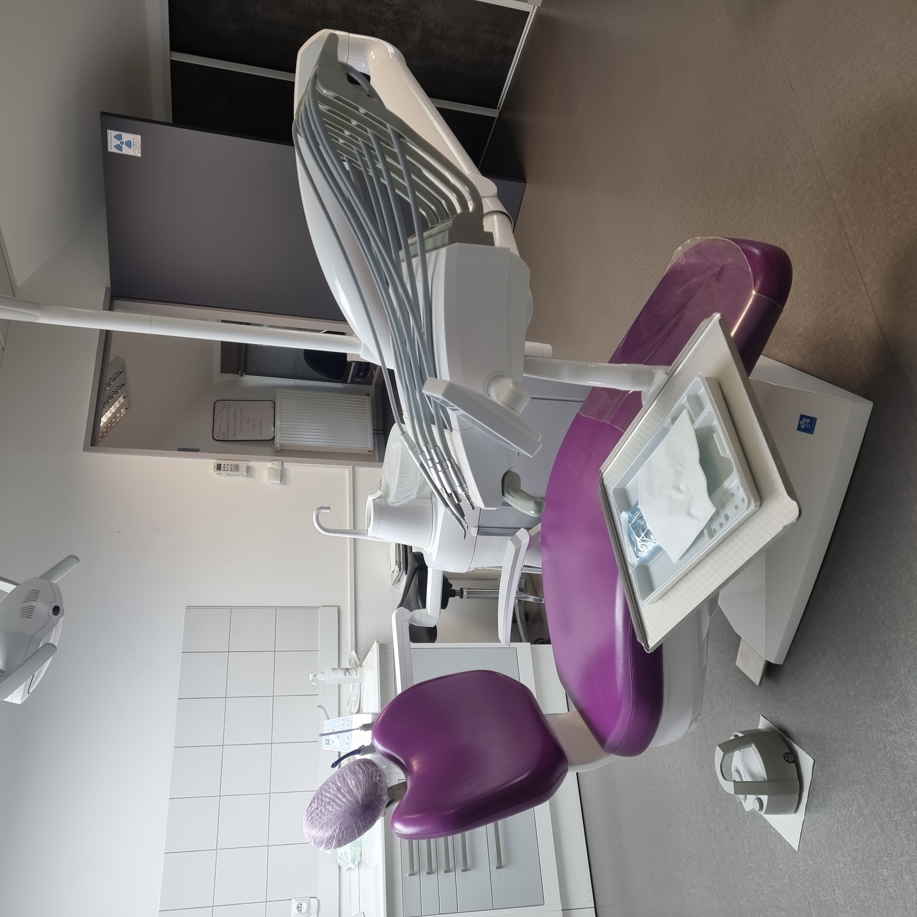 Photo d'un fauteuil dentaire