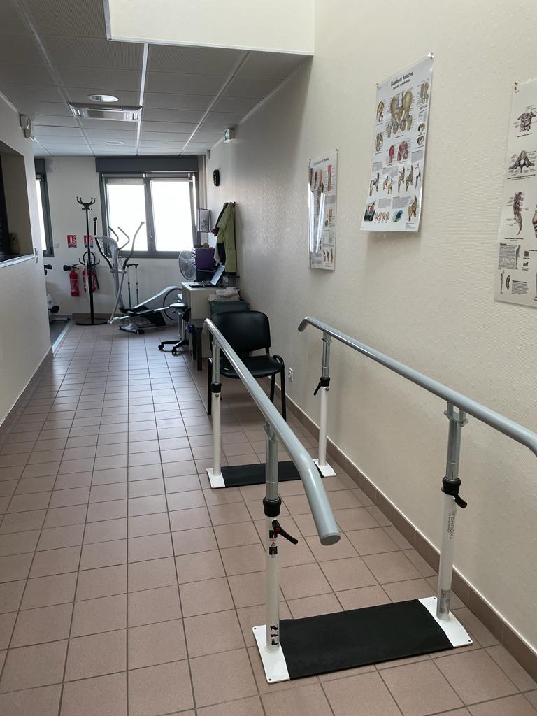 Photo entrée cabinet kinésithérapeutes